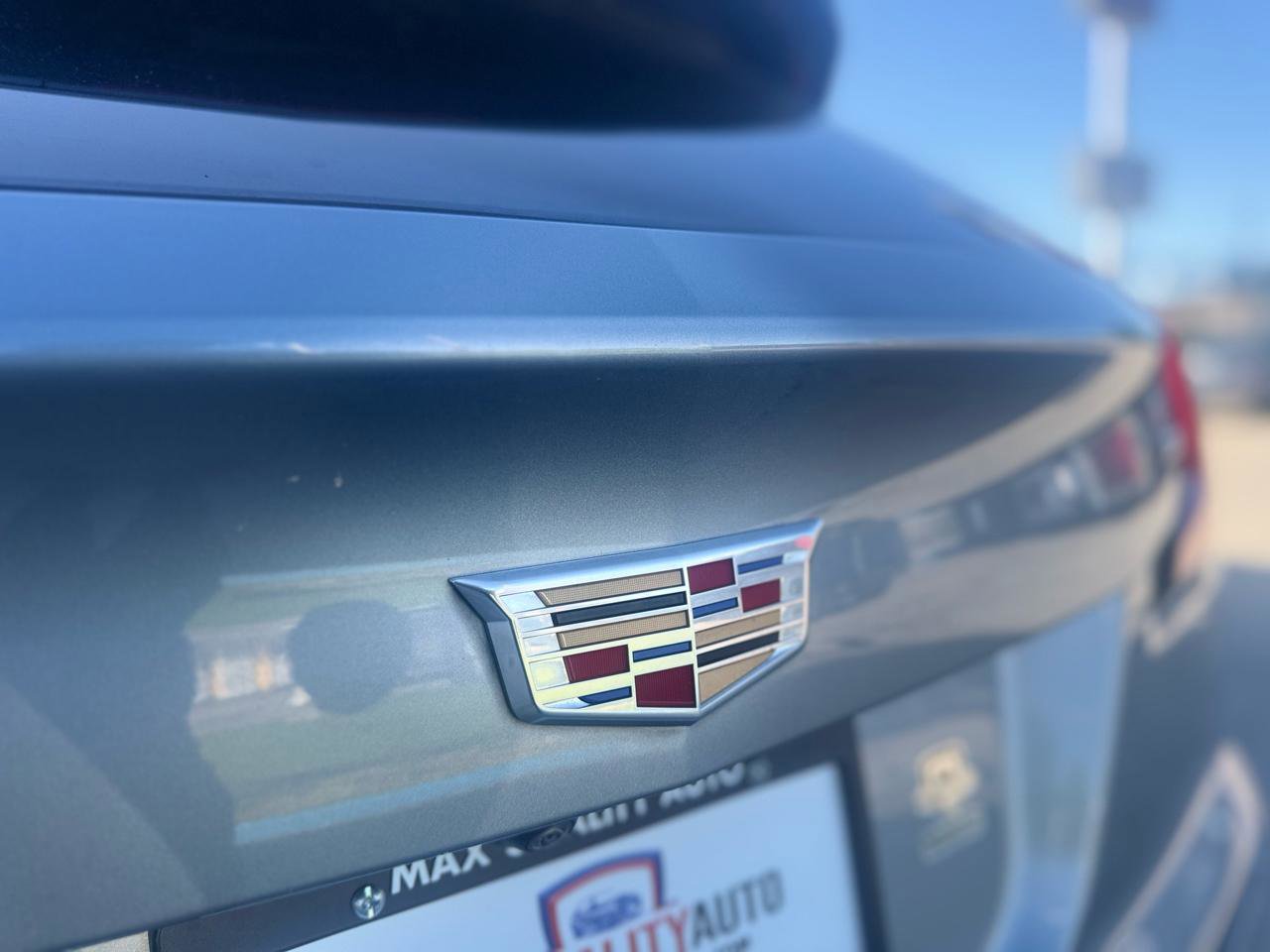 Used 2023 Cadillac XT4 Premium Luxury image 35