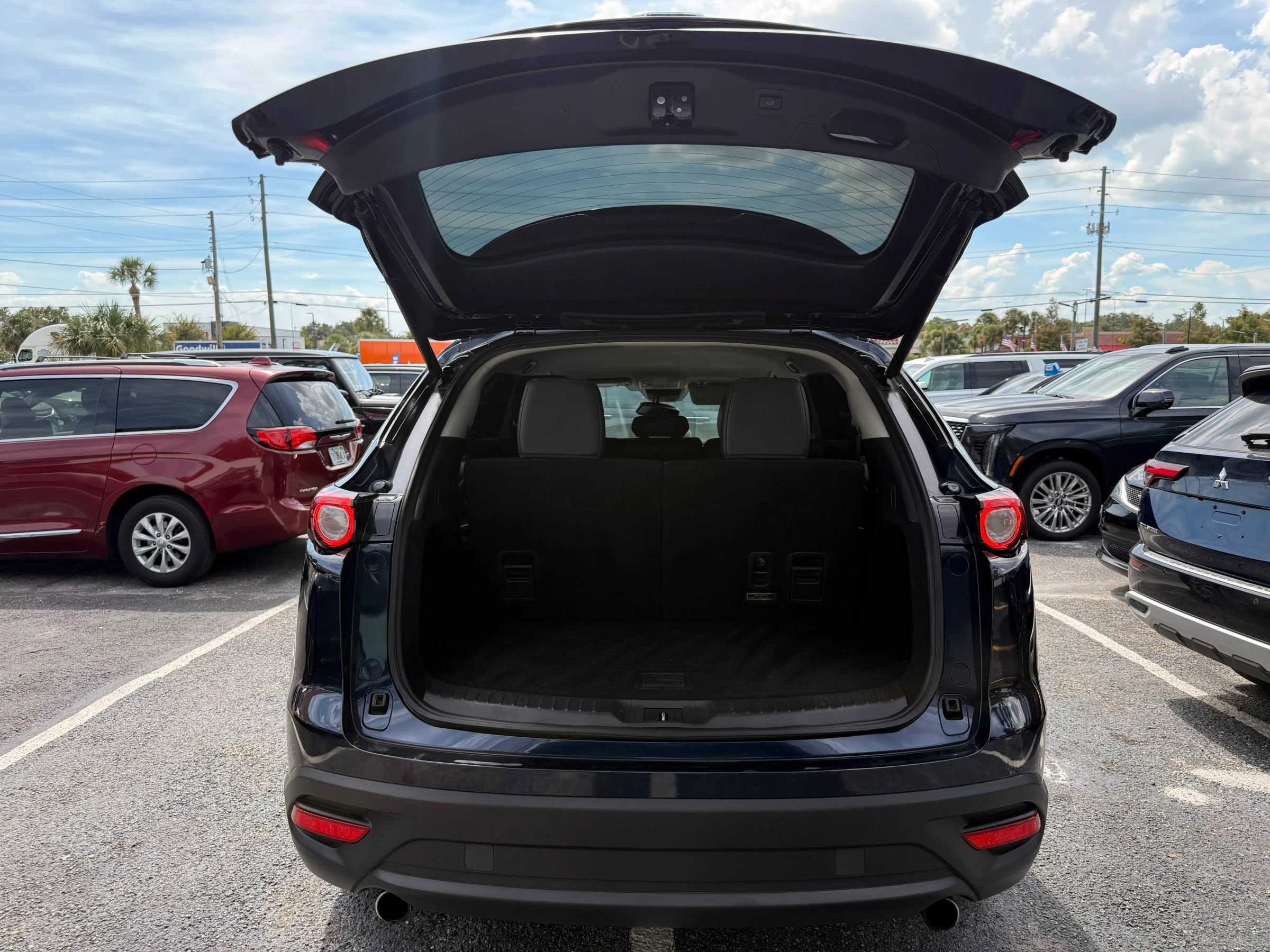 Used 2018 MAZDA CX-9 Touring FWD image 5