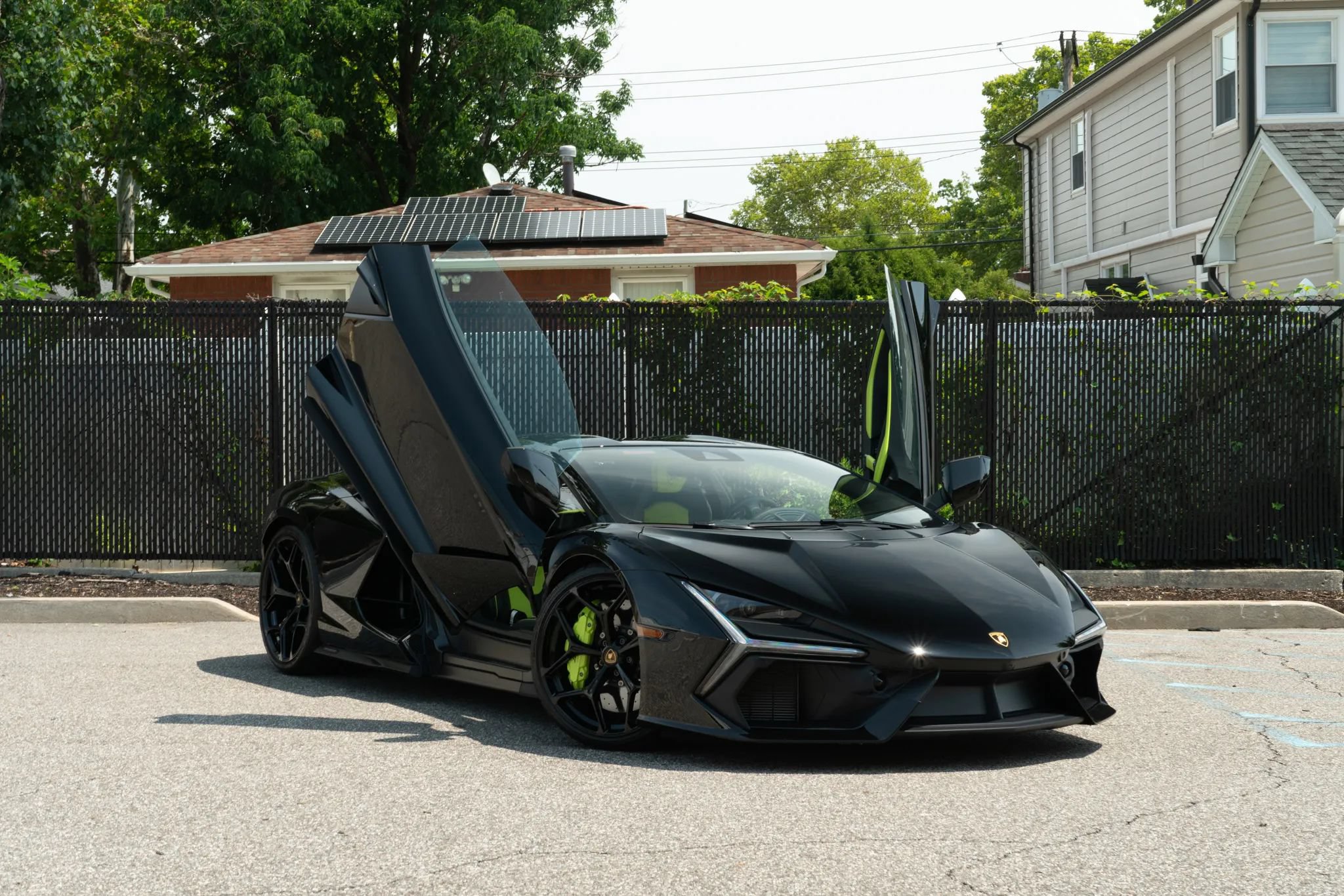Used 2024 Lamborghini Revuelto AWD/4WD image 32