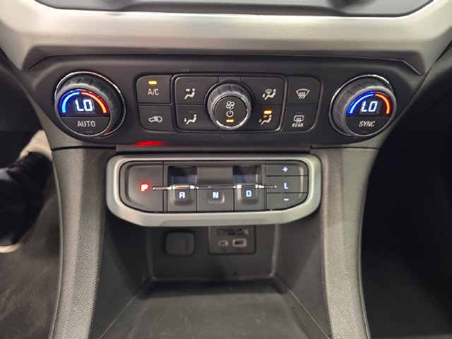 Used 2022 GMC Acadia SLT w/ Technology Package AWD/4WD image 27