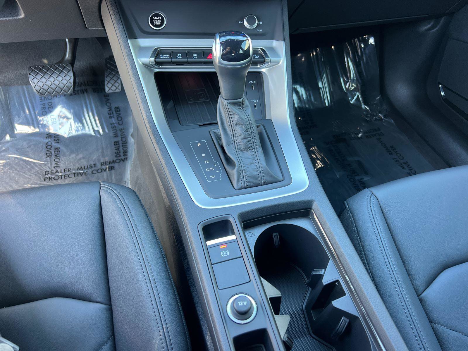 Used 2024 Audi Q3 2.0T Premium Plus w/ Premium Plus Package image 33