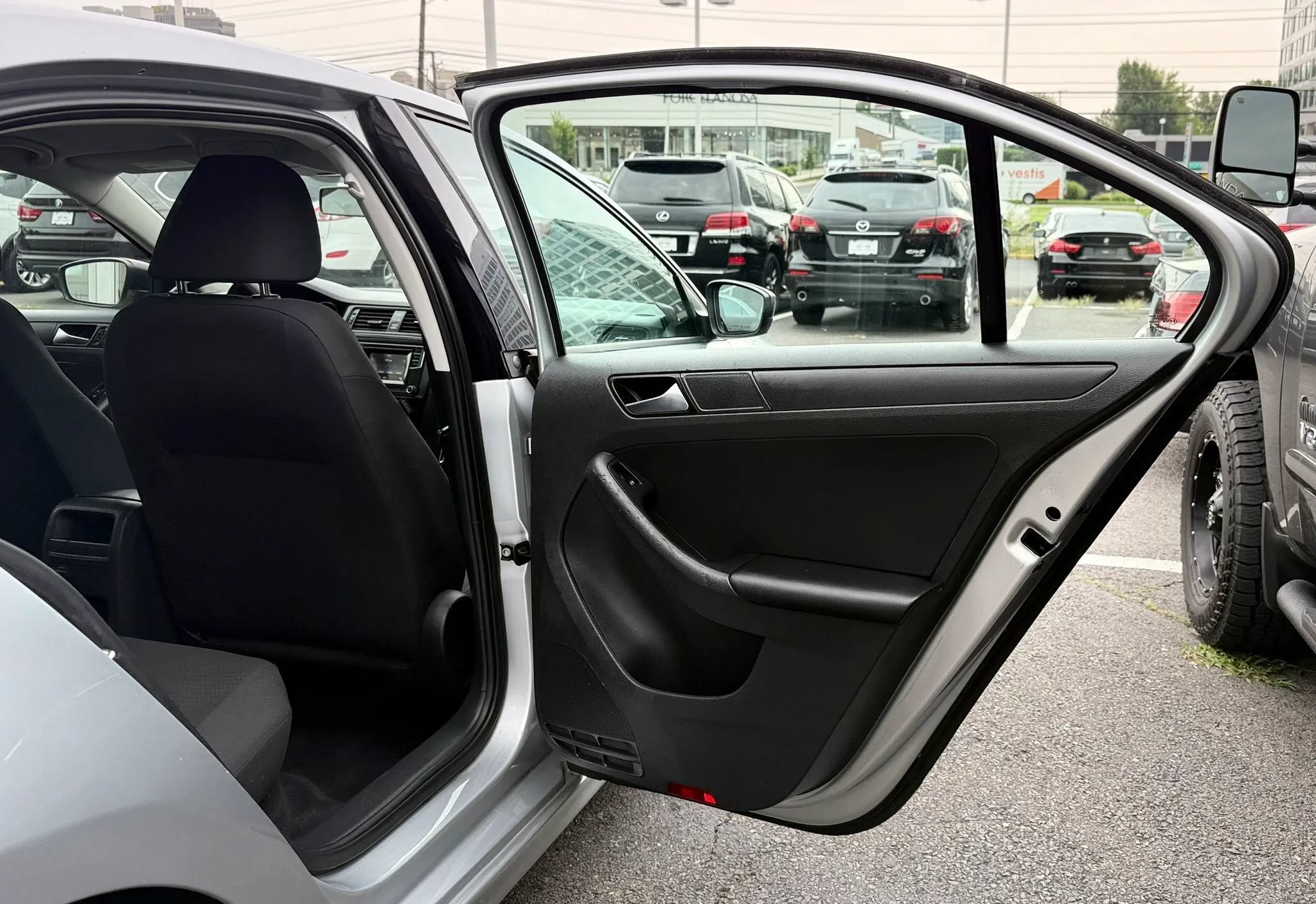 Used 2016 Volkswagen Jetta S FWD image 28