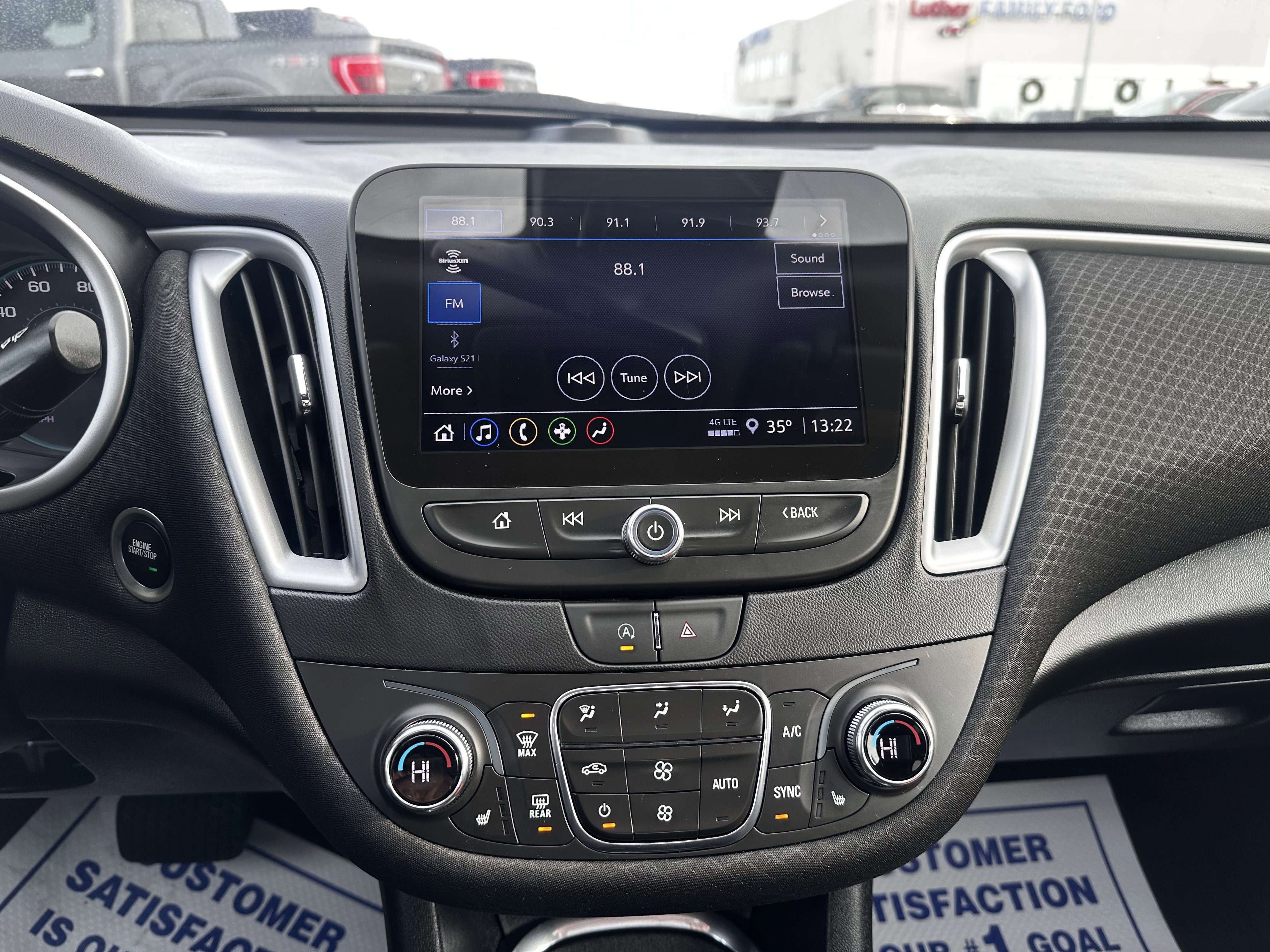 Used 2024 Chevrolet Malibu LT image 16