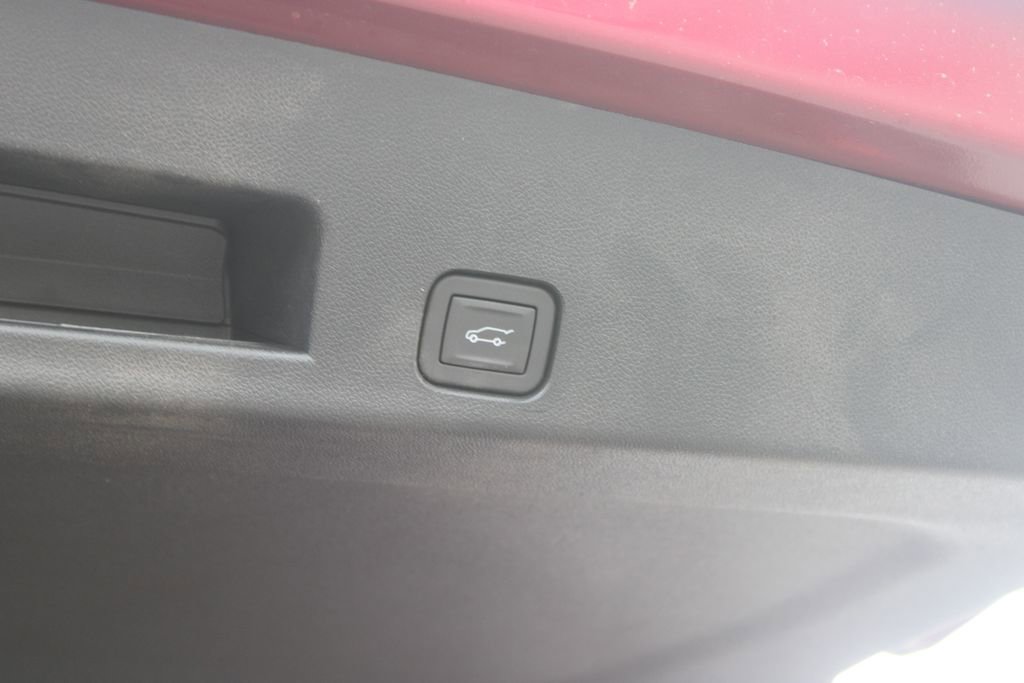 New 2026 Chevrolet Traverse RS FWD image 16