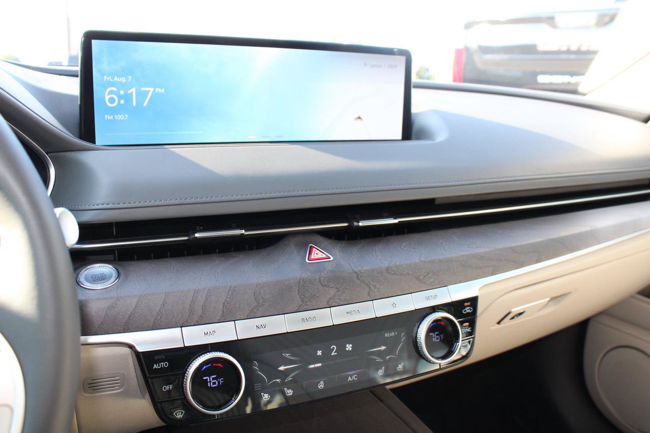 Used 2021 Genesis G80 3.5T AWD/4WD image 33