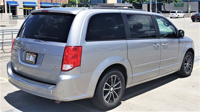Used 2016 Dodge Grand Caravan R/T FWD image 6
