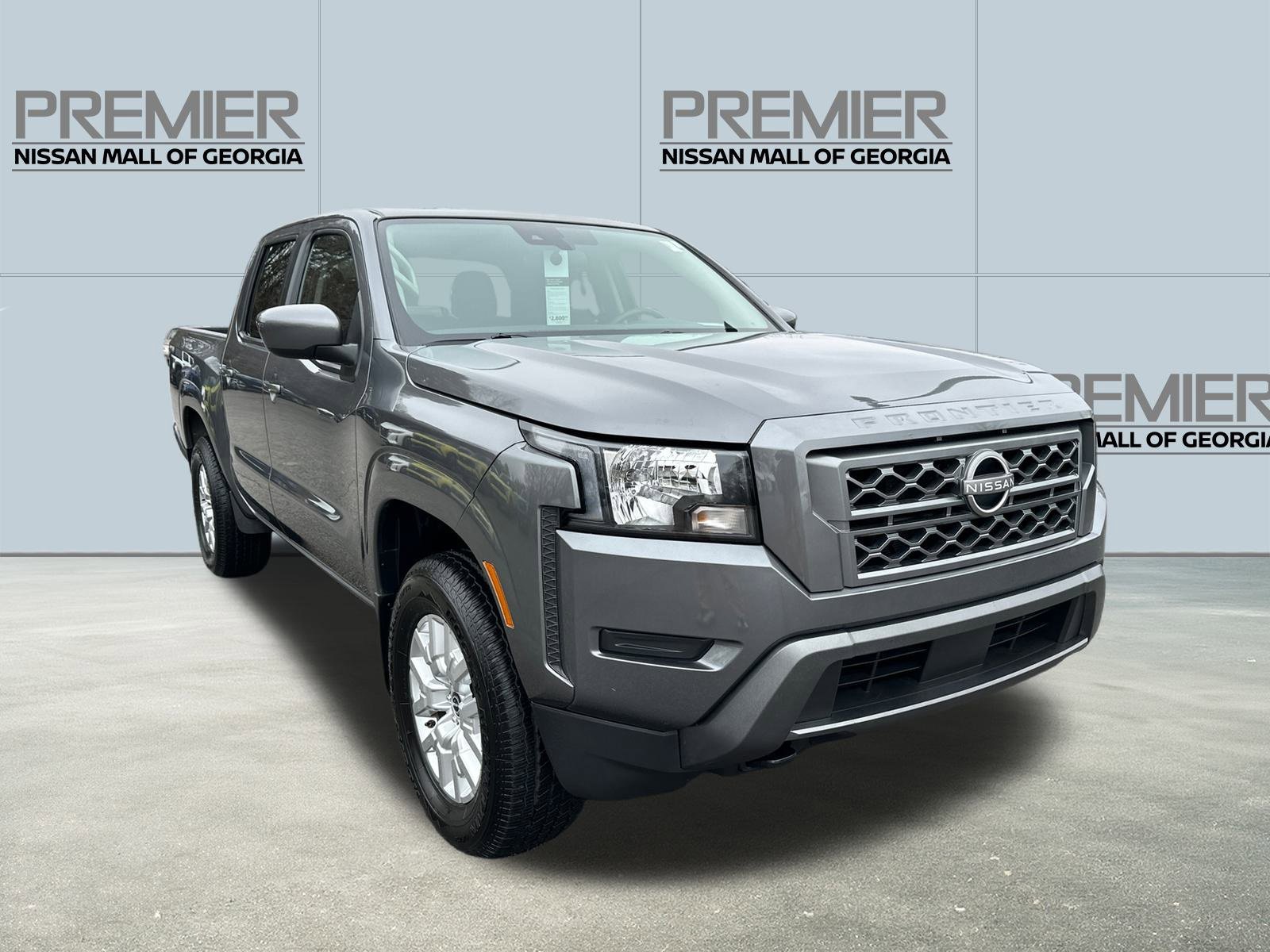 Certified 2022 Nissan Frontier SV image 3