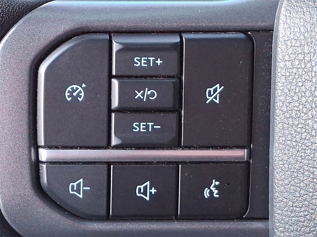 Used 2024 Ford F350 Lariat w/ Chrome Package image 21