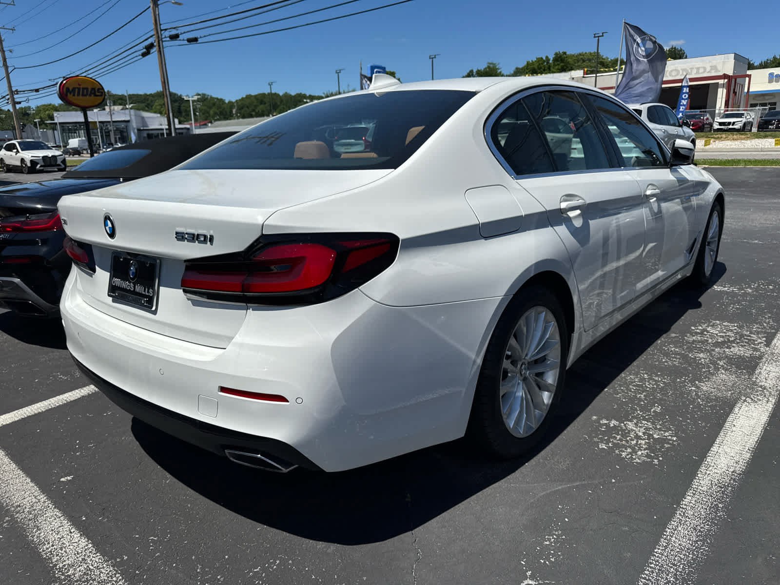Used 2023 BMW 530i xDrive w/ Convenience Package AWD/4WD image 12