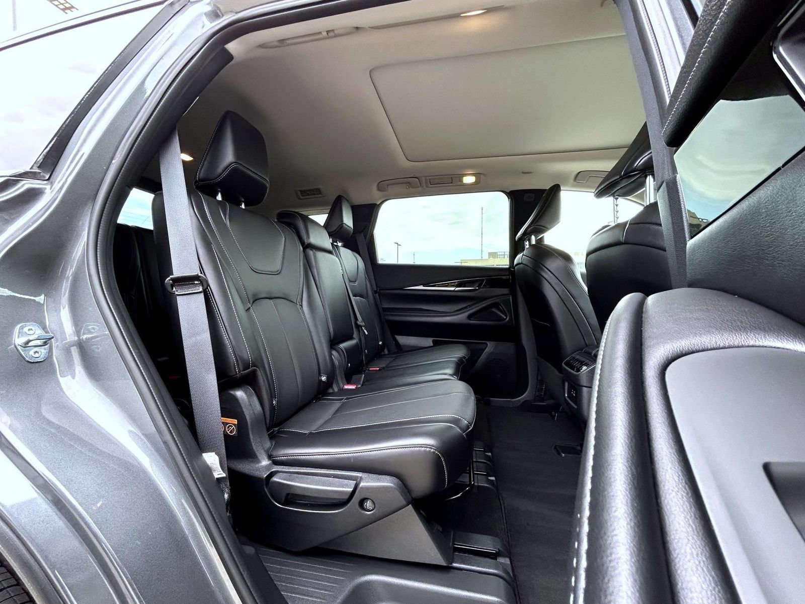 Certified 2025 INFINITI QX60 Pure AWD/4WD image 18