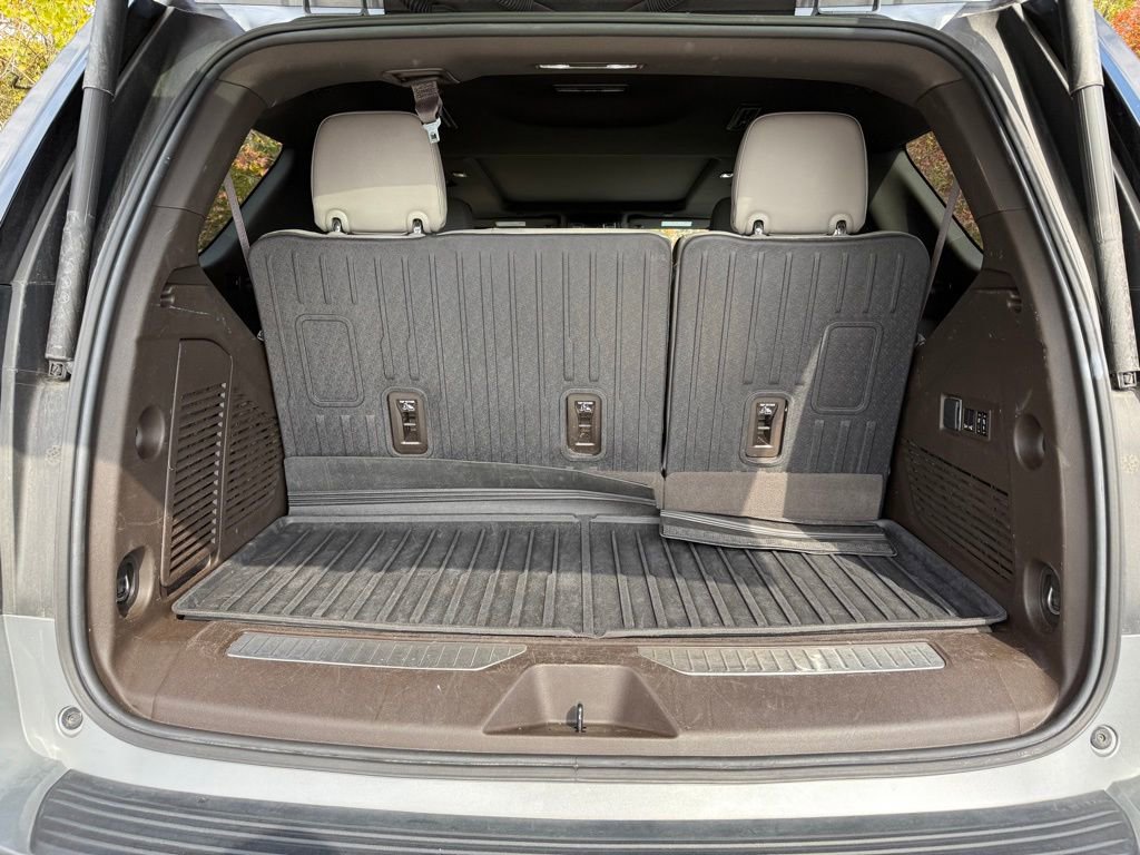 Certified 2023 Chevrolet Tahoe Z71 w/ Luxury Package image 48