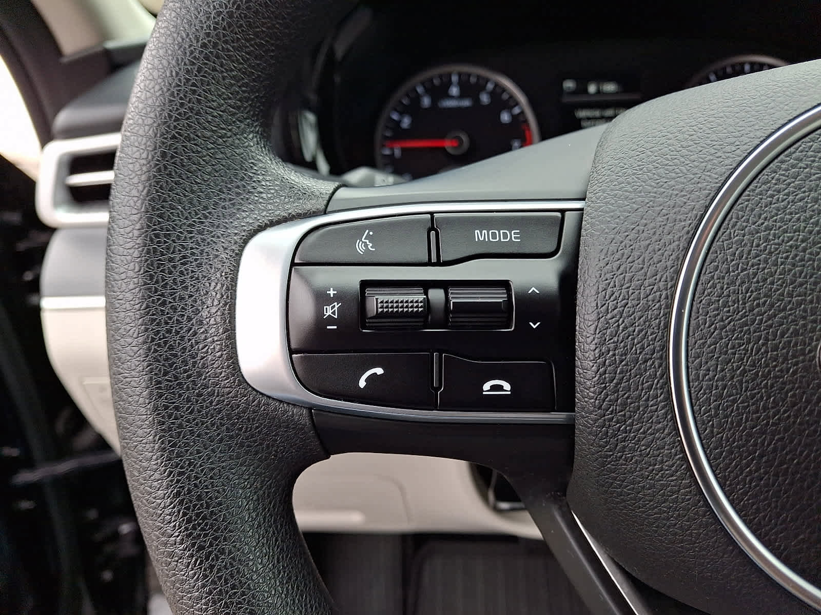 Used 2021 Kia K5 LXS image 24