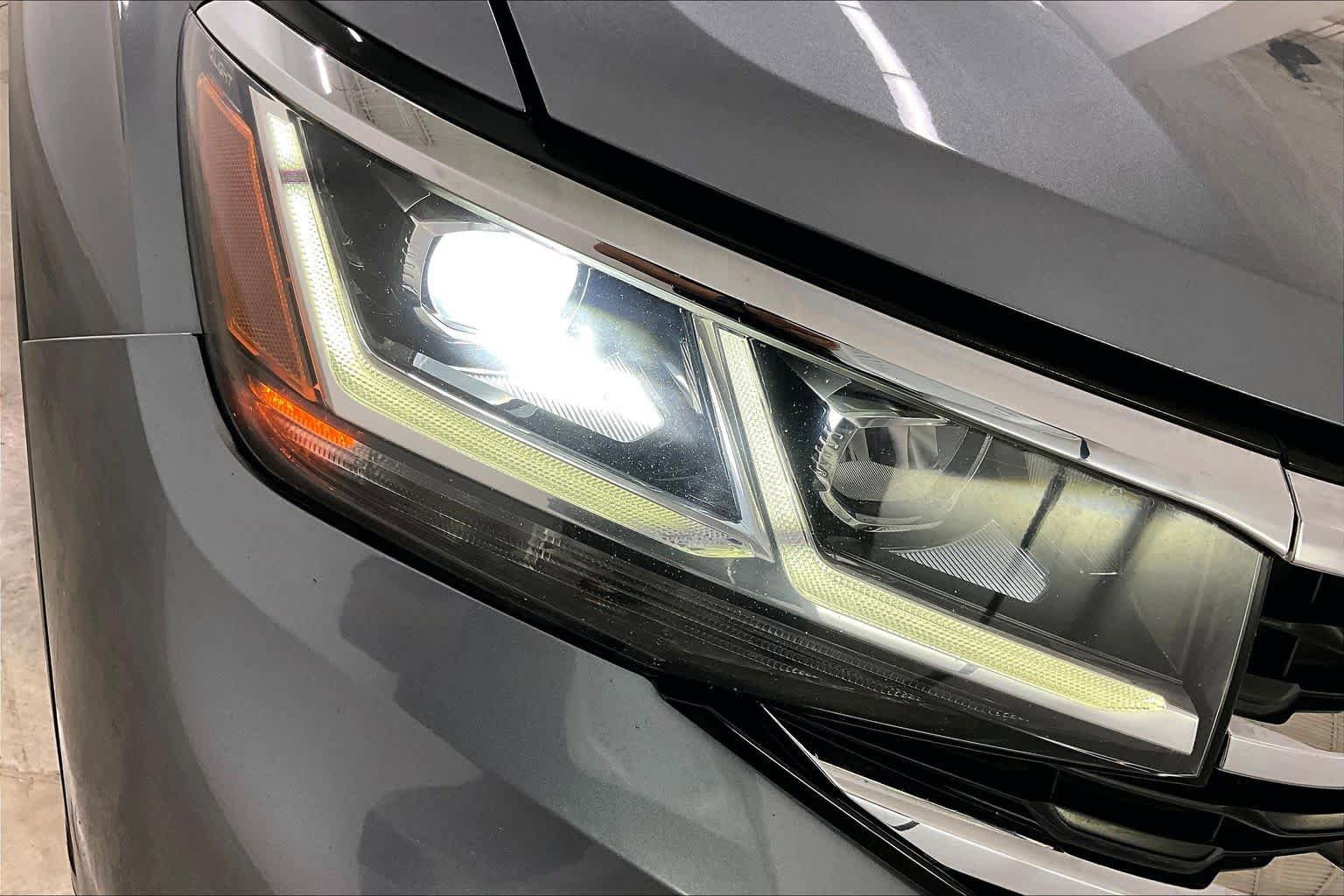 Used 2021 Volkswagen Atlas SEL Premium AWD/4WD image 28