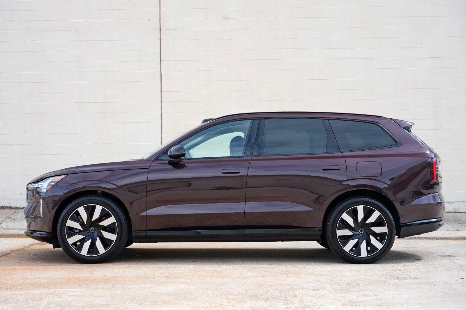 Used 2025 Volvo EX90 Ultra AWD/4WD image 8