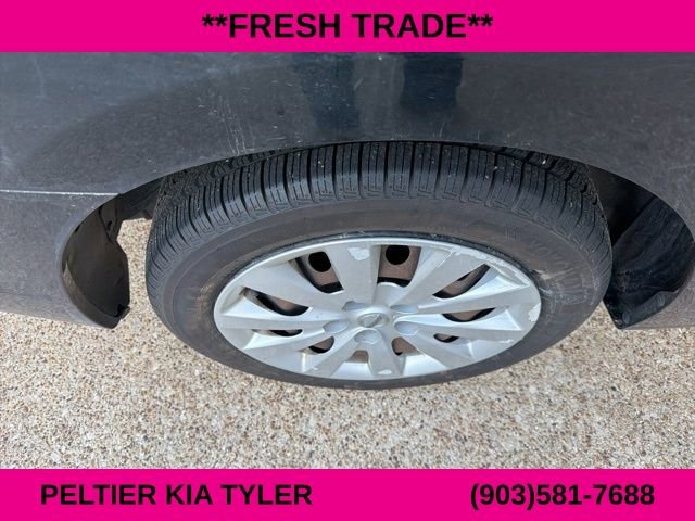 Used 2019 Nissan Sentra S image 11