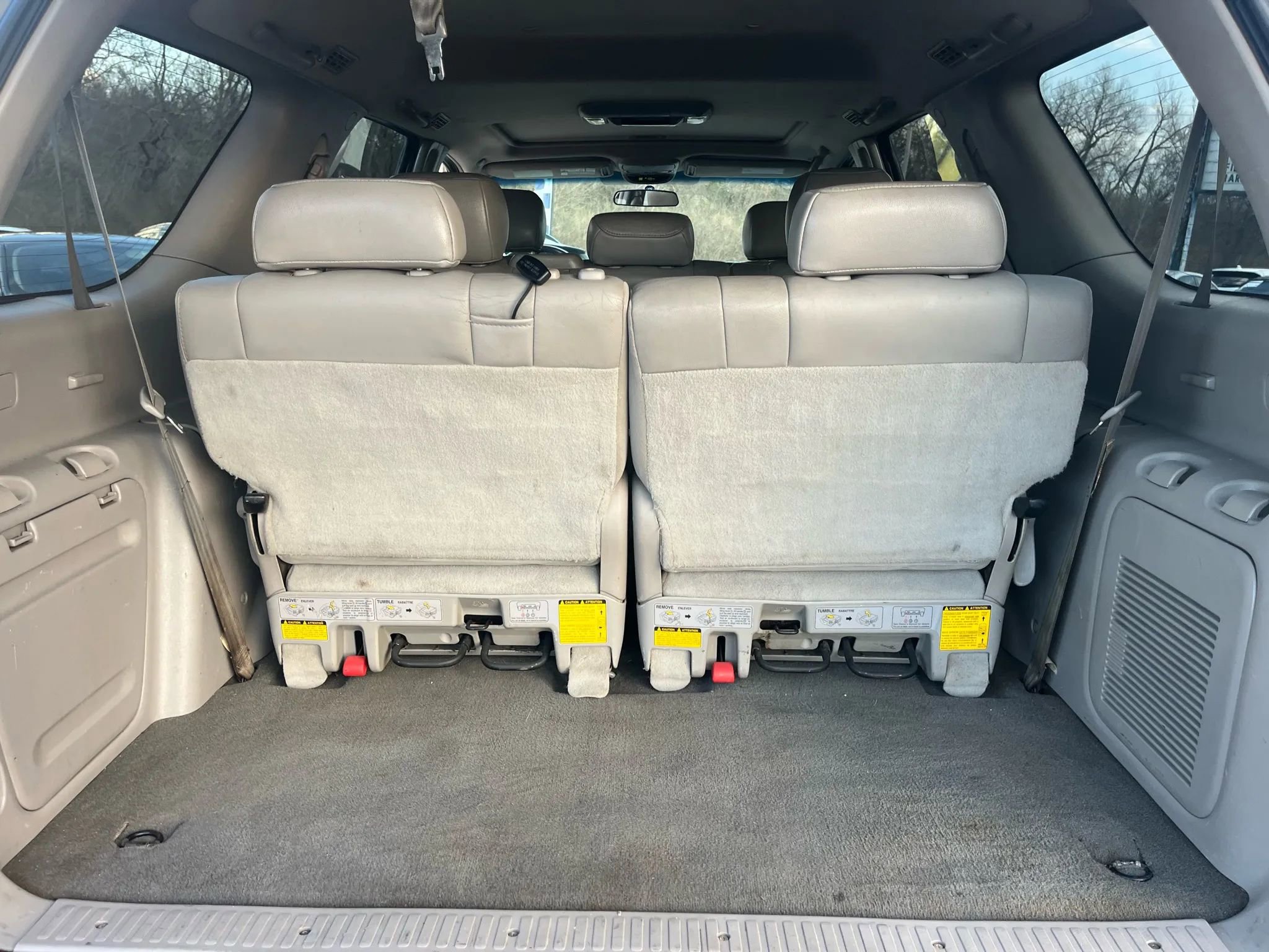 Used 2006 Toyota Sequoia SR5 RWD image 17