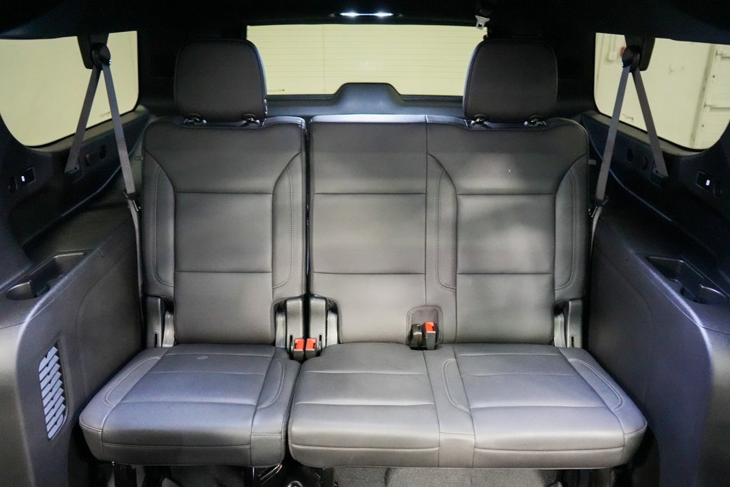 Used 2023 Chevrolet Suburban Z71 image 21