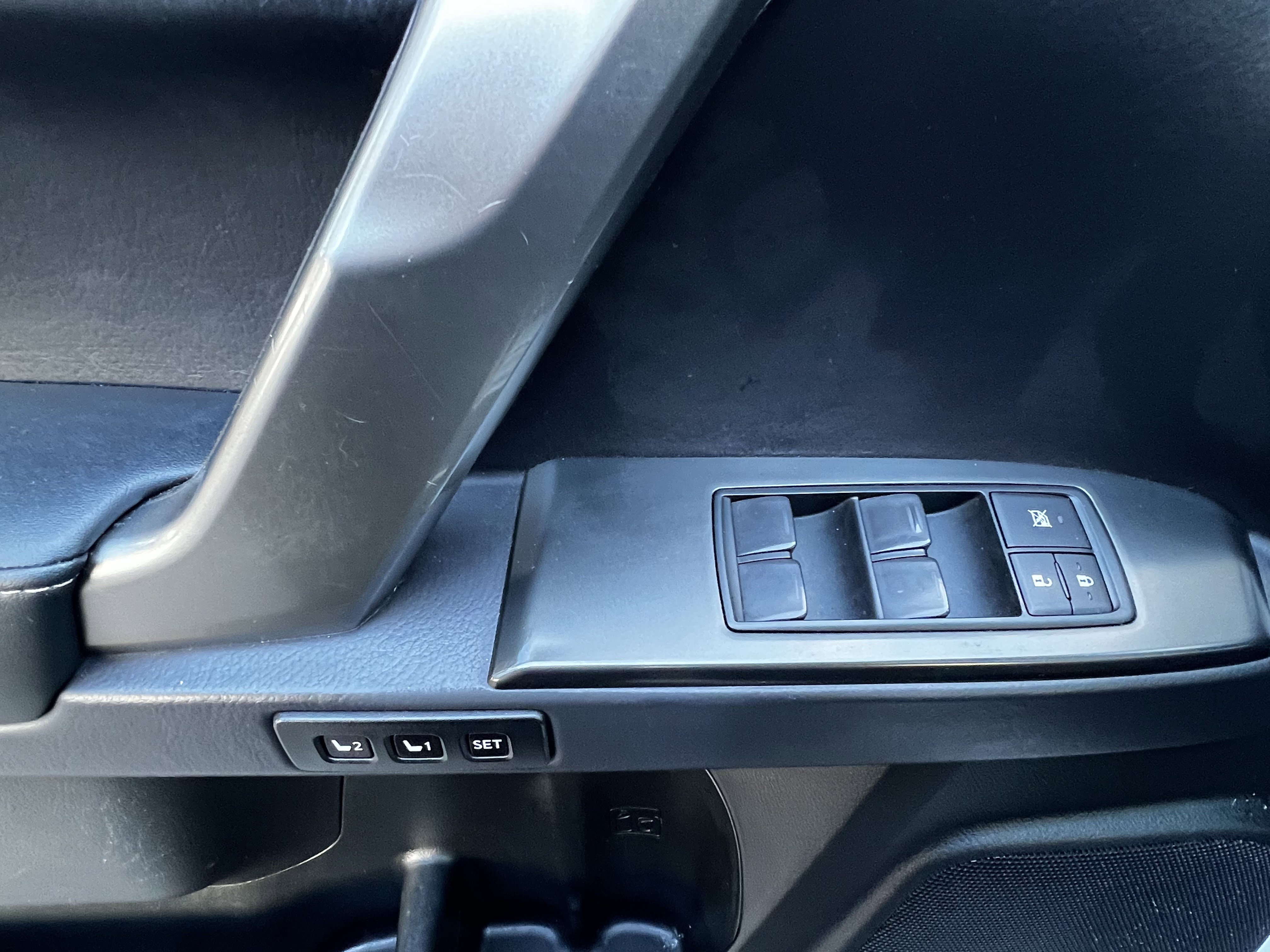 Used 2023 Lexus GX 460 Premium image 14