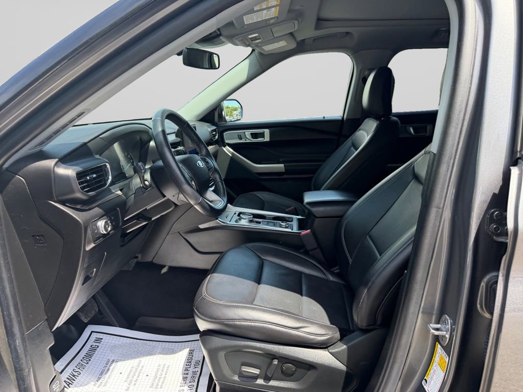 Used 2022 Ford Explorer Limited AWD/4WD image 10