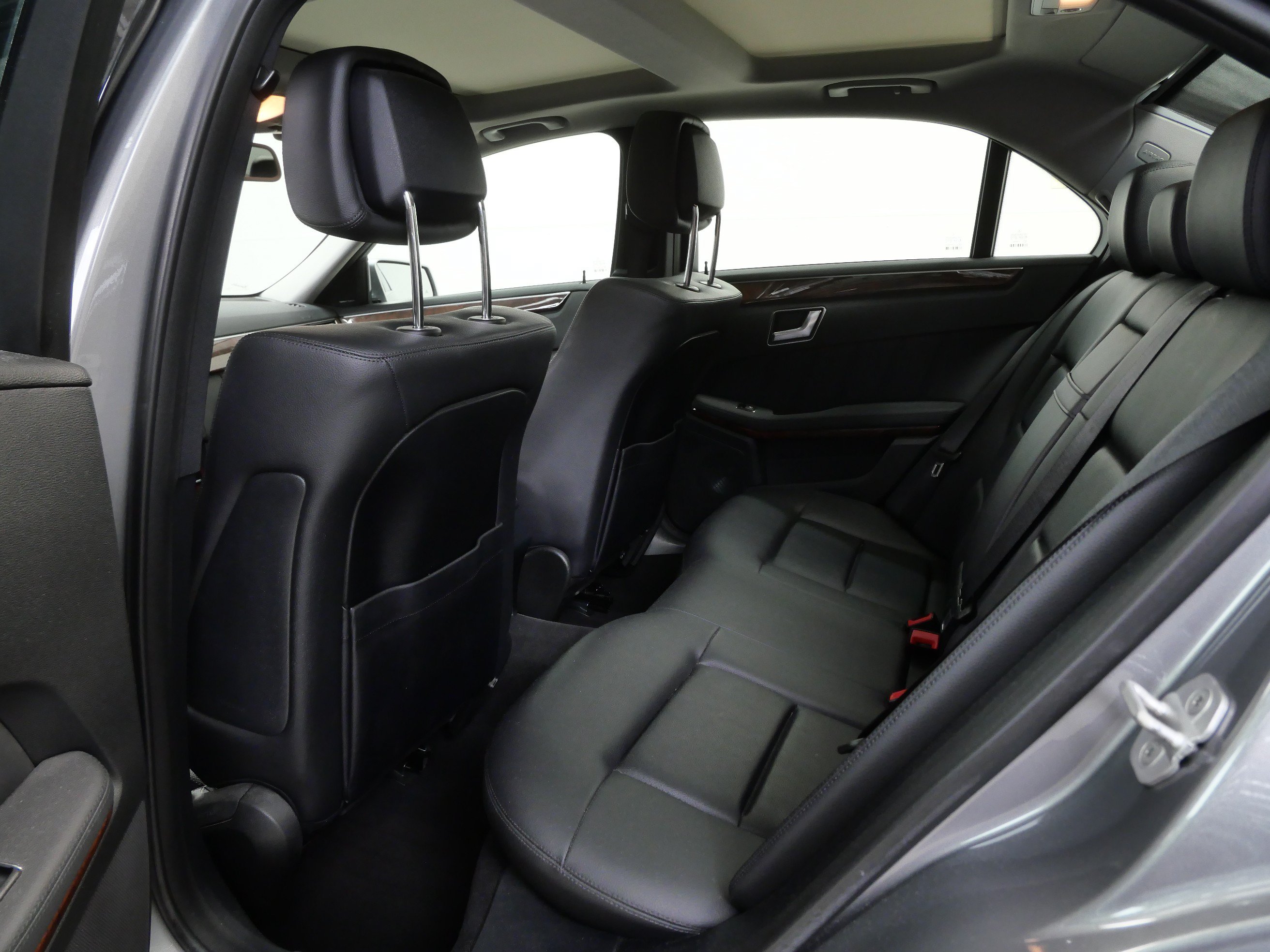 Used 2012 Mercedes-Benz E 350 4MATIC Sedan image 15