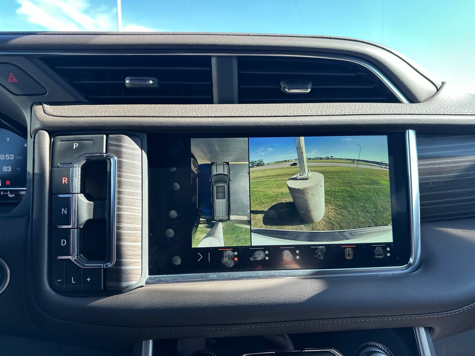 Used 2024 GMC Yukon XL Denali AWD/4WD image 80