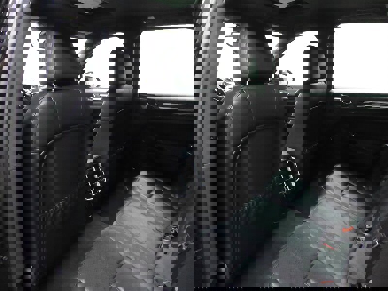 Used 2014 Porsche Cayenne AWD/4WD image 29