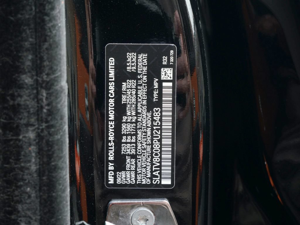 Used 2023 Rolls-Royce Cullinan Black Badge w/ Dark Exterior Package AWD/4WD image 37