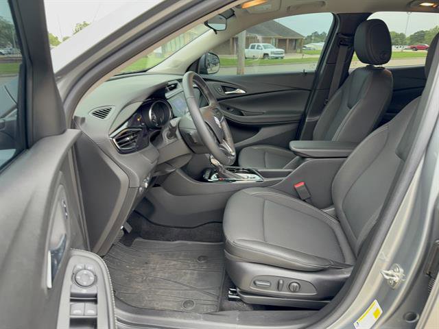 Used 2023 Buick Encore GX Select w/ Experience Buick Package FWD image 8