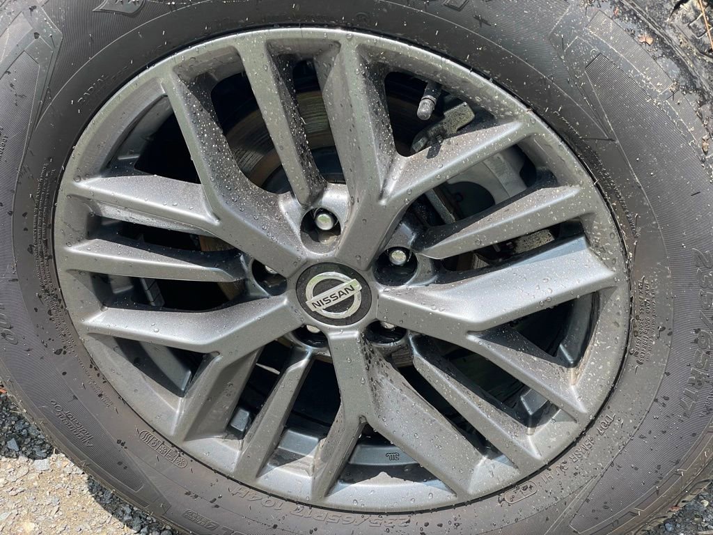 Certified 2023 Nissan Rogue S image 22