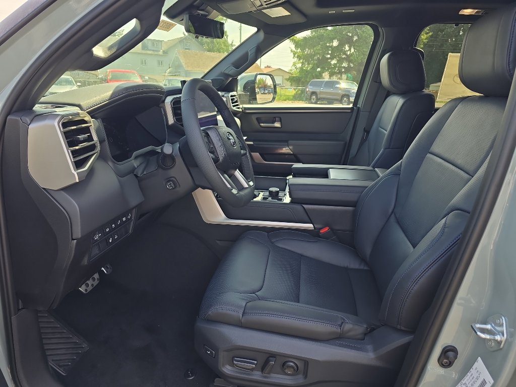New 2026 Toyota Sequoia Platinum AWD/4WD image 17