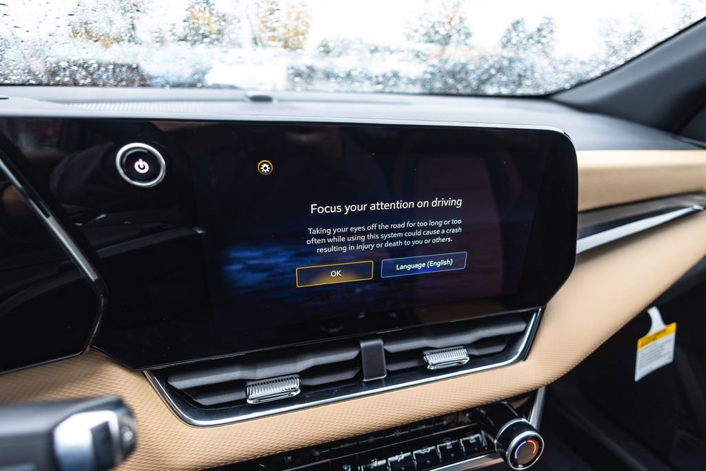 New 2026 Chevrolet Equinox ACTIV w/ Convenience Package III image 7