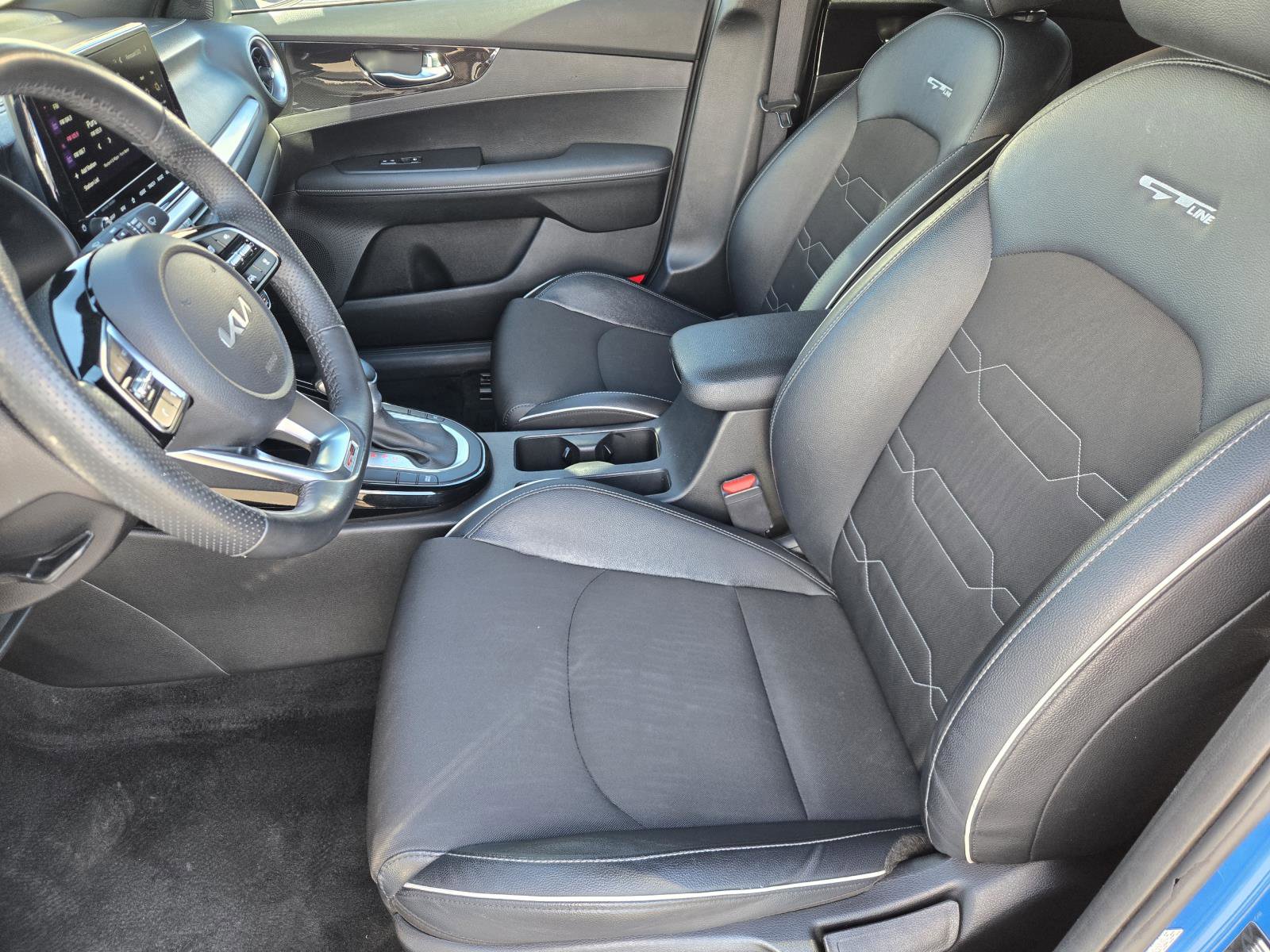 Used 2023 Kia Forte GT-Line w/ GT-Line Premium Package image 23