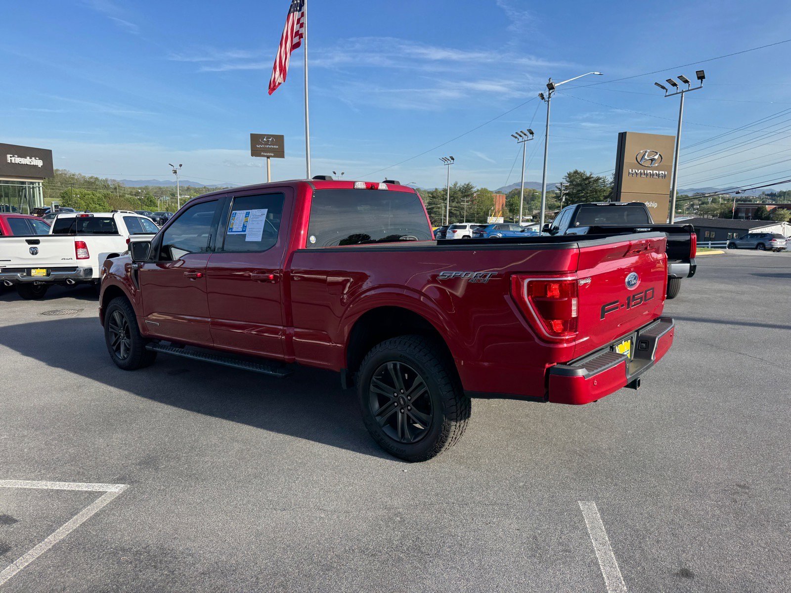 Used 2021 Ford F150 XLT w/ Equipment Group 302A High AWD/4WD image 4