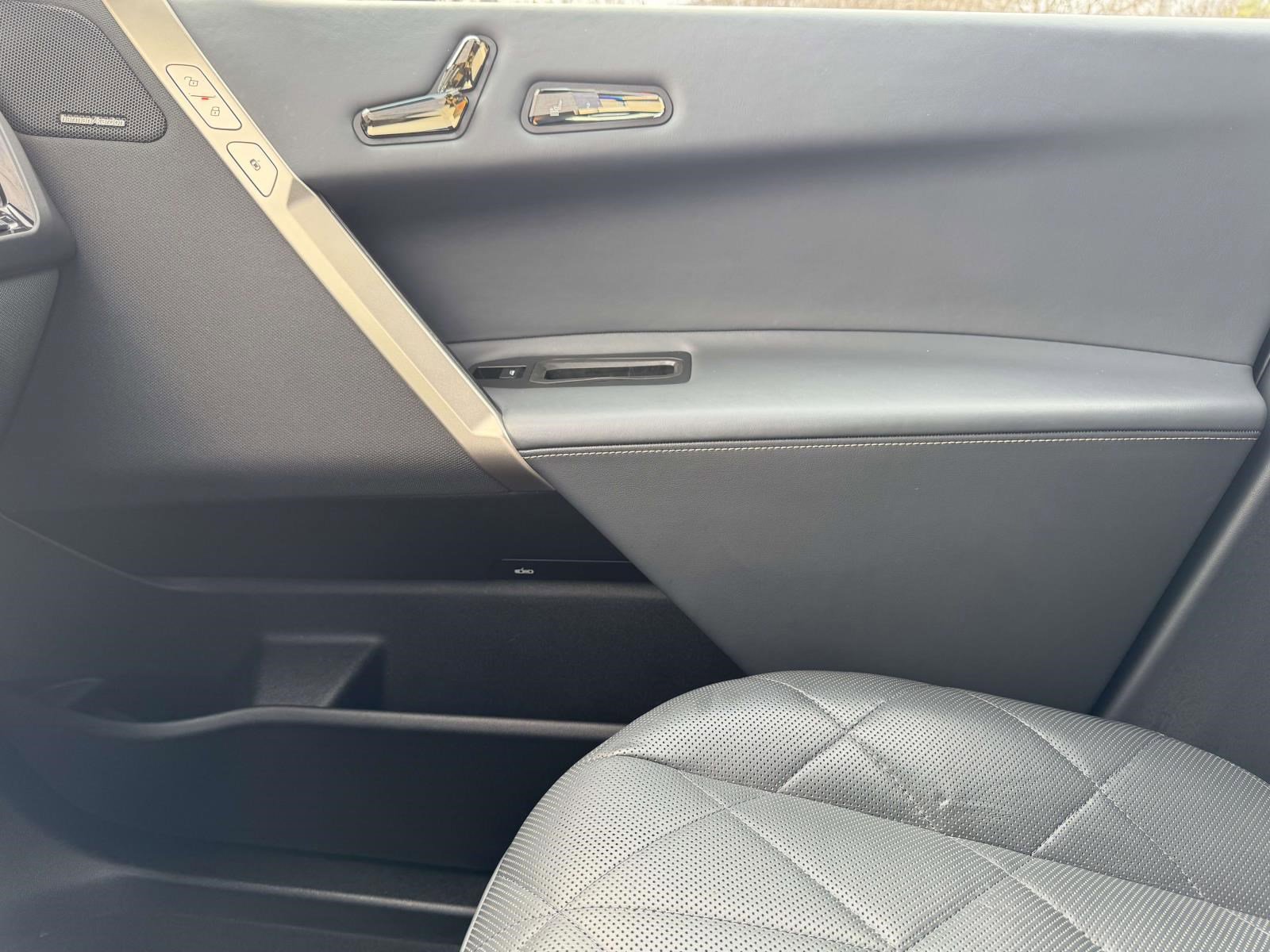 Certified 2023 BMW iX xDrive50 w/ Premium Package image 22