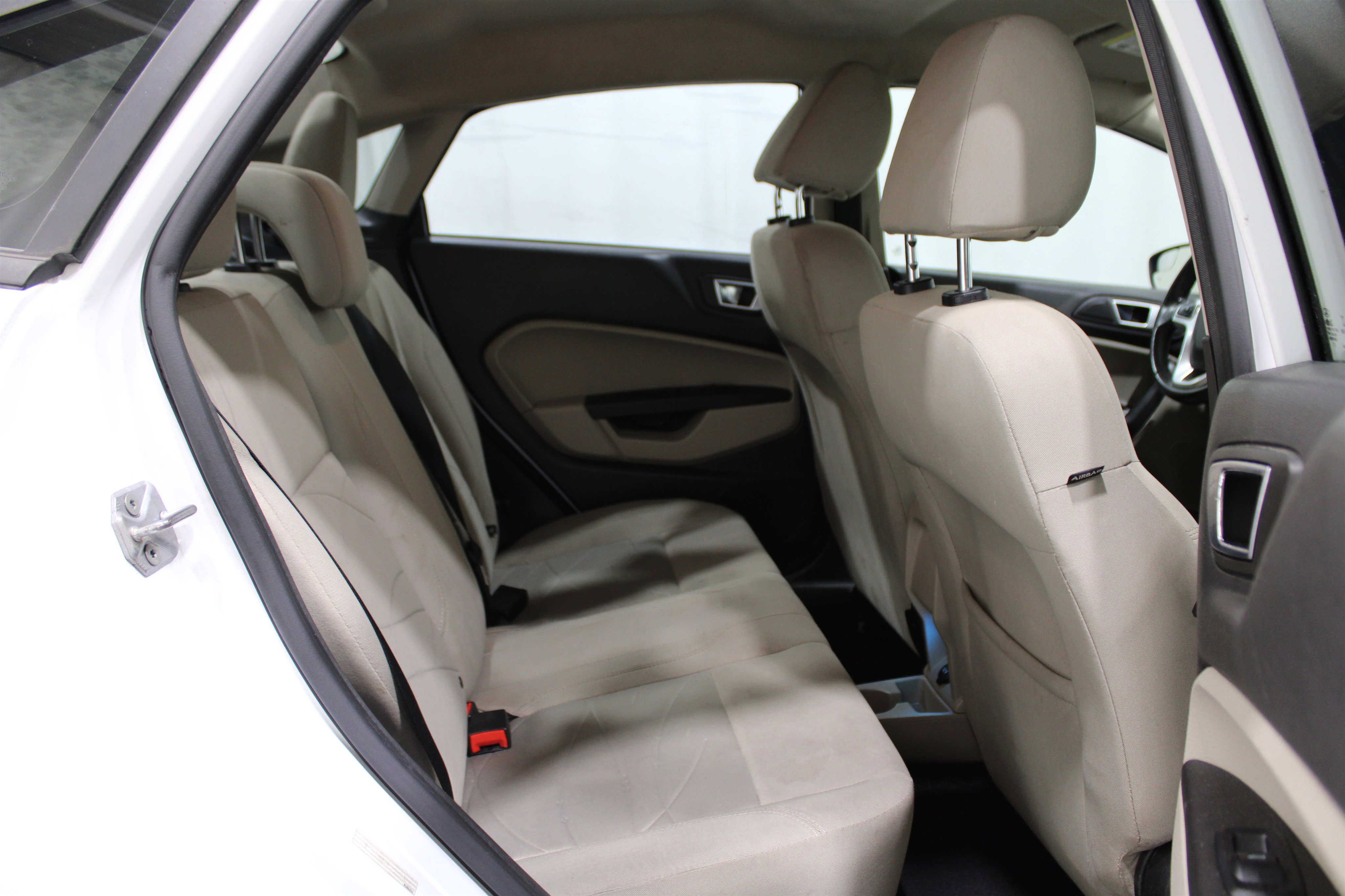 Used 2014 Ford Fiesta SE w/ Comfort Package image 24