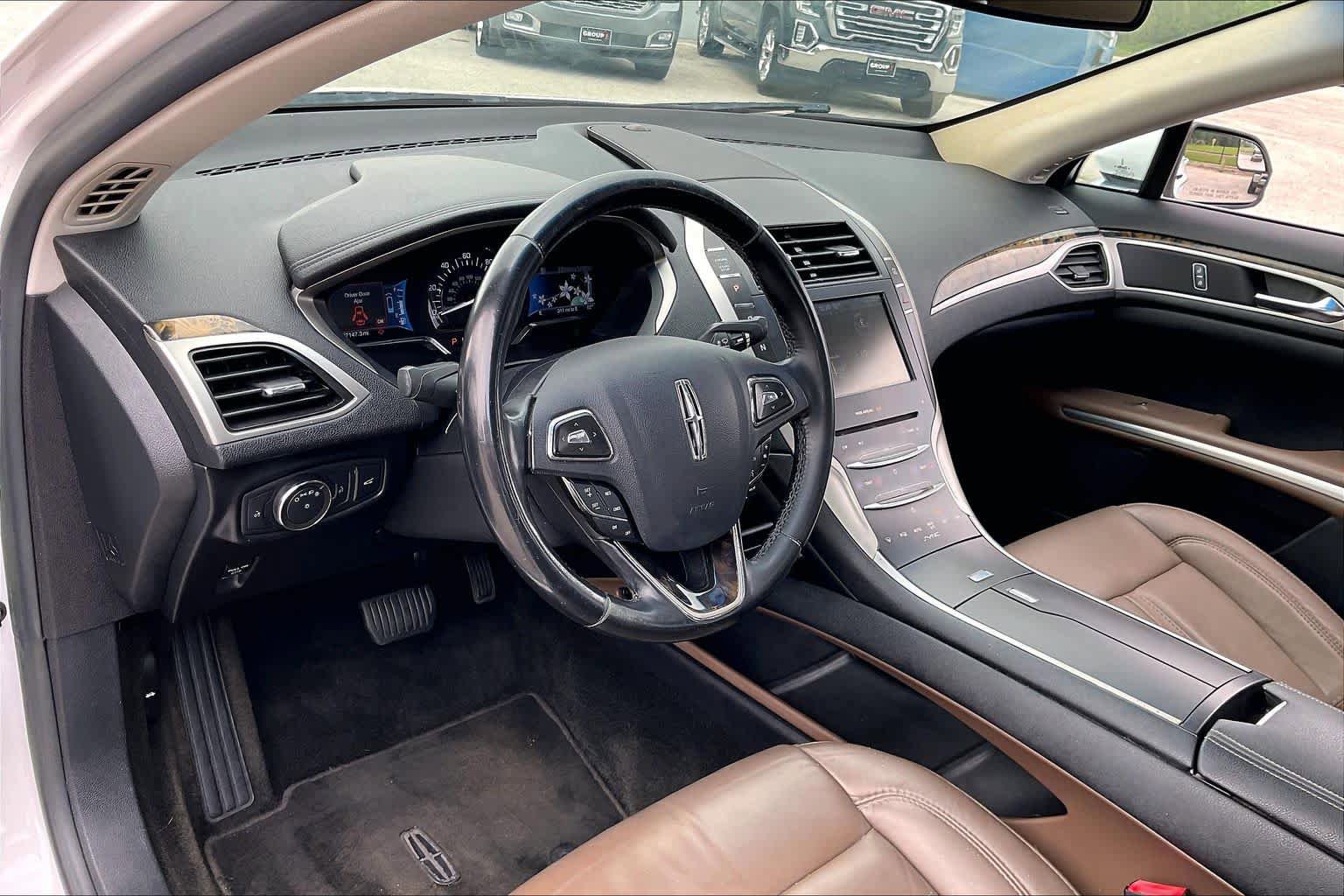 Used 2016 Lincoln MKZ Hybrid w/ Equipment Group 500A Select FWD image 18