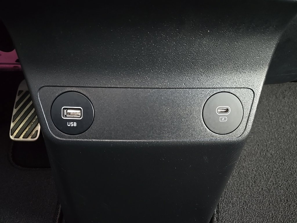 Used 2023 Kia EV6 GT-Line w/ GT-Line White Seat Package AWD/4WD image 26