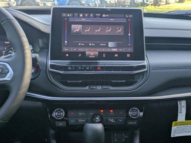 New 2026 Jeep Compass Latitude w/ Sun and Sound Group image 16