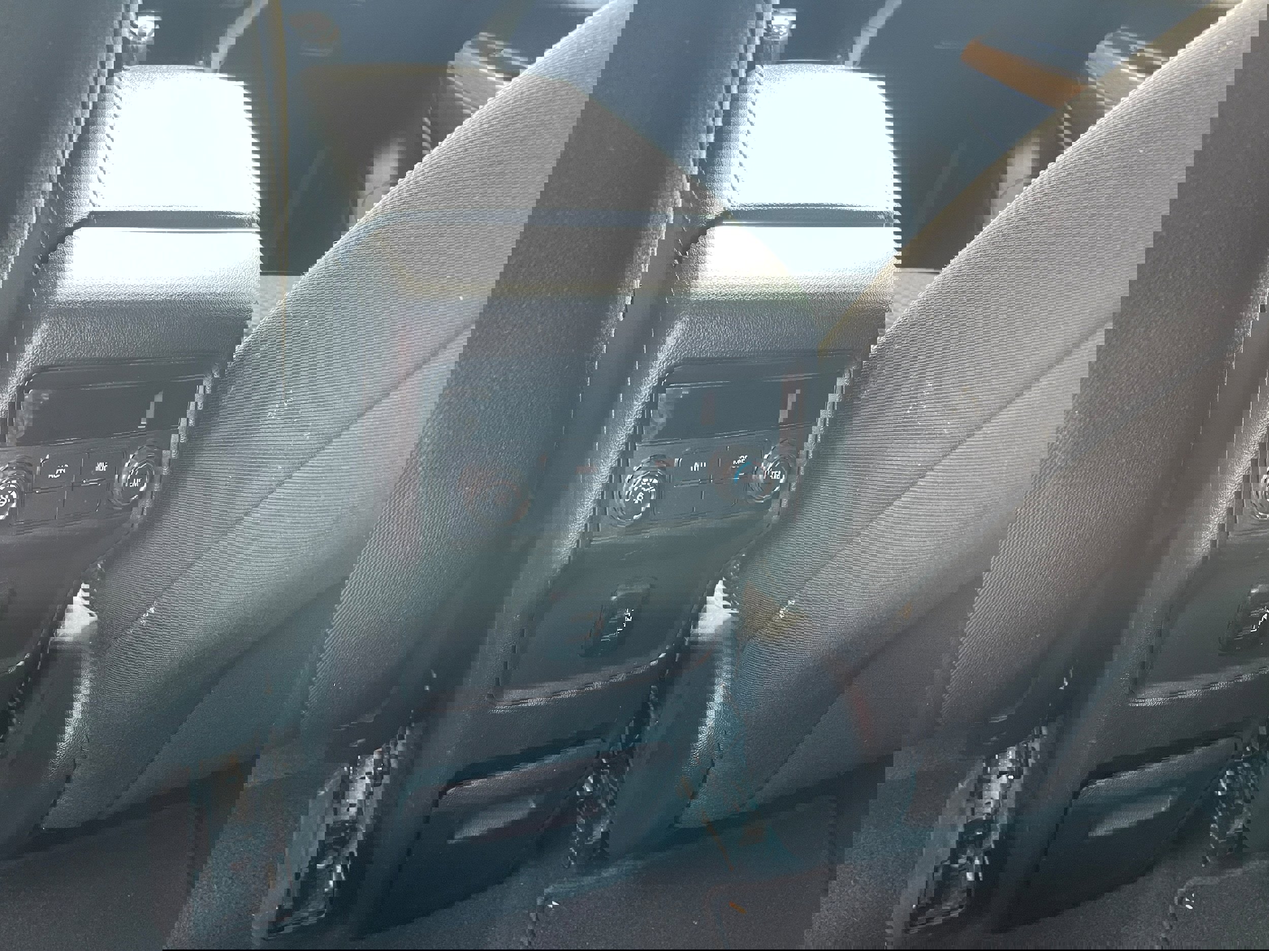 Used 2017 GMC Acadia SLE w/ Driver Alert Package I image 19