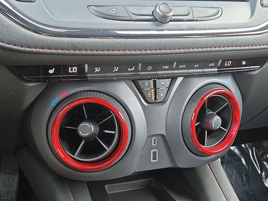 Used 2025 Chevrolet Blazer RS image 31