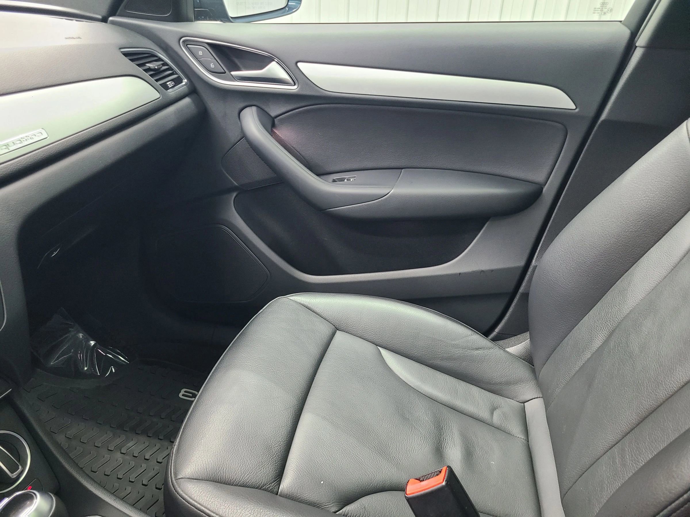 Used 2018 Audi Q3 2.0T Premium image 25