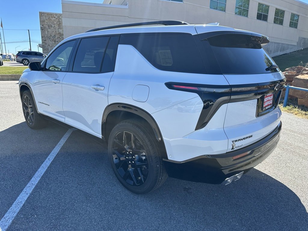 New 2026 Chevrolet Traverse RS image 3