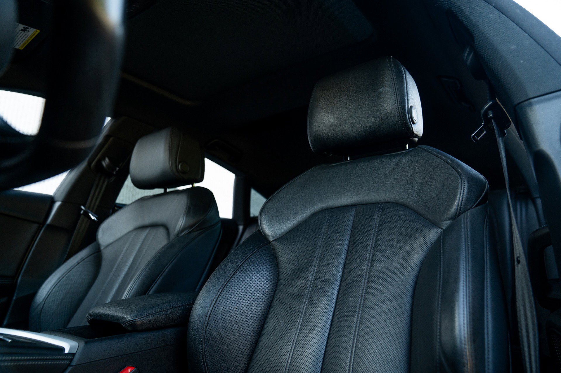 Used 2019 Audi S5 Premium Plus w/ Premium Plus image 2