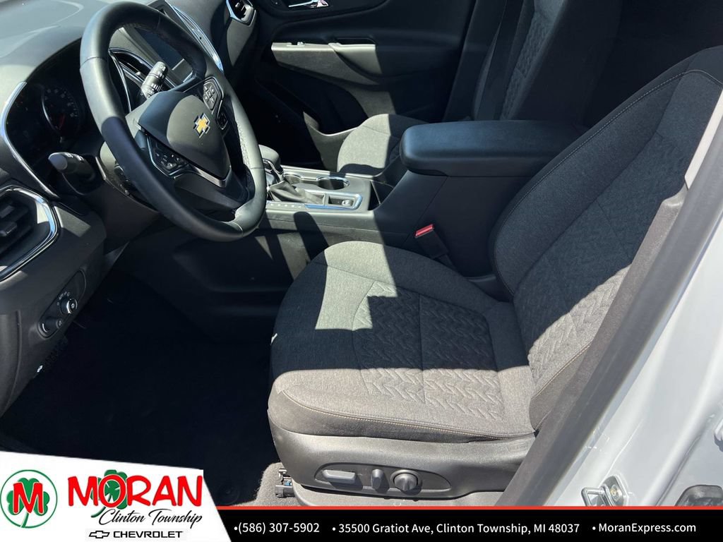 Certified 2024 Chevrolet Equinox LT FWD image 17