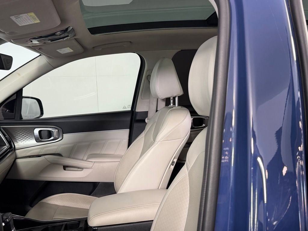 Used 2024 Kia Sorento SX image 22