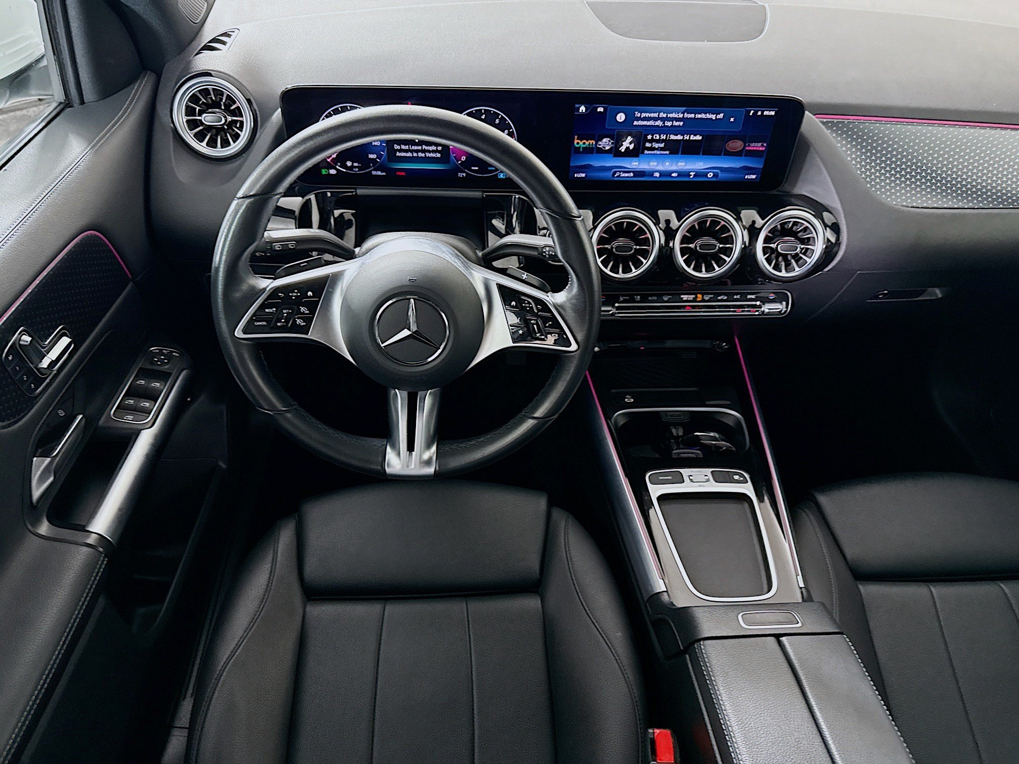 Used 2025 Mercedes-Benz GLA 250 image 17