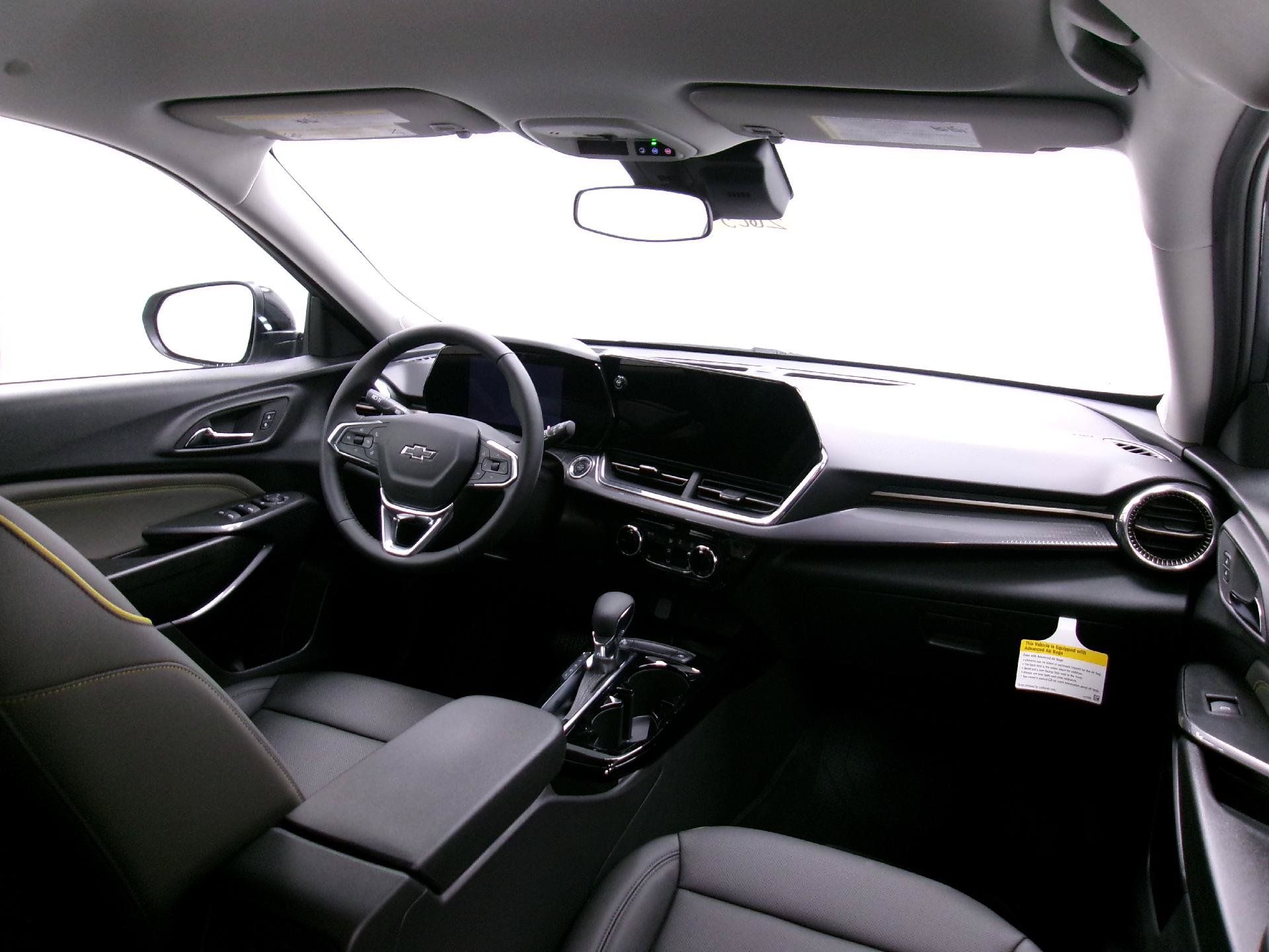 New 2026 Chevrolet Trax ACTIV w/ Driver Confidence Package FWD image 3