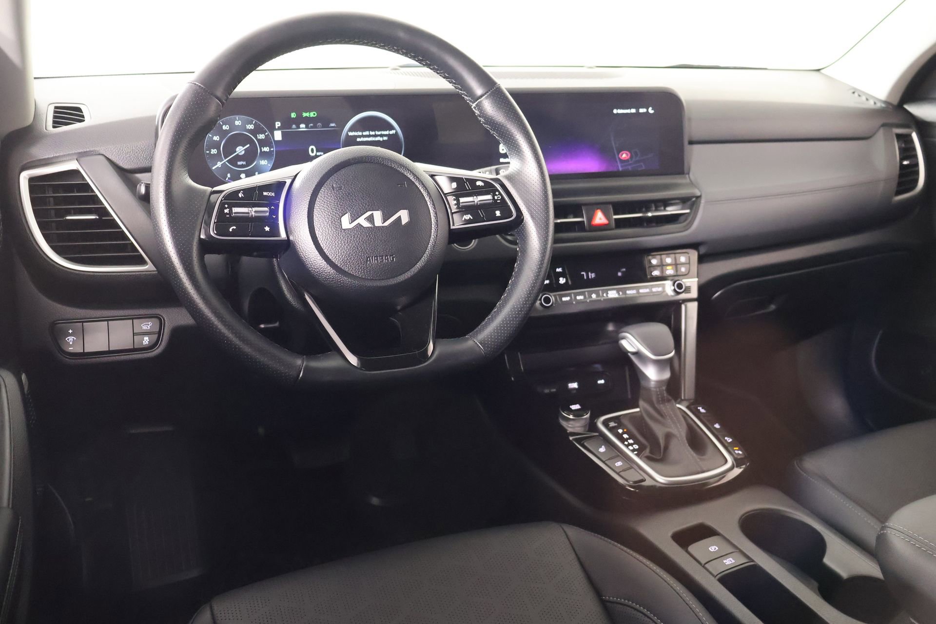 Used 2026 Kia Seltos SX image 2