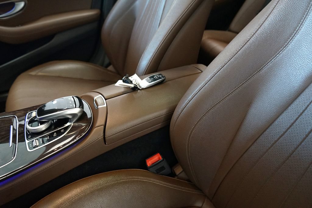 Used 2019 Mercedes-Benz E 300 w/ Premium 1 Package image 28