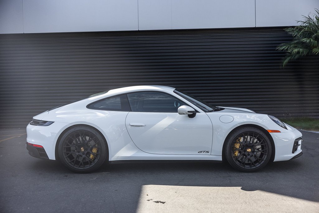 Certified 2024 Porsche 911 Carrera GTS RWD image 8